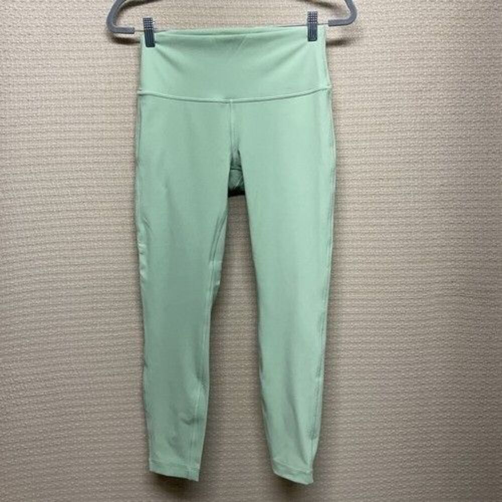 Lululemon Pistachio Green Train Times High-Rise Tight‎ Leggings Women Size 8